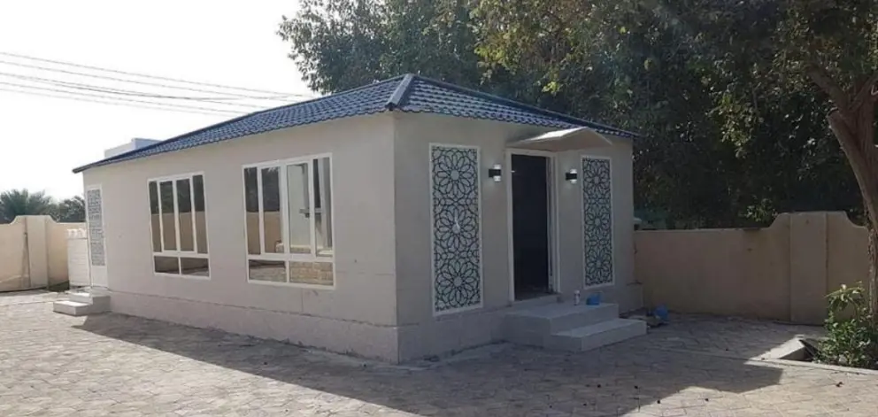 بناء ملاحق الشرقية